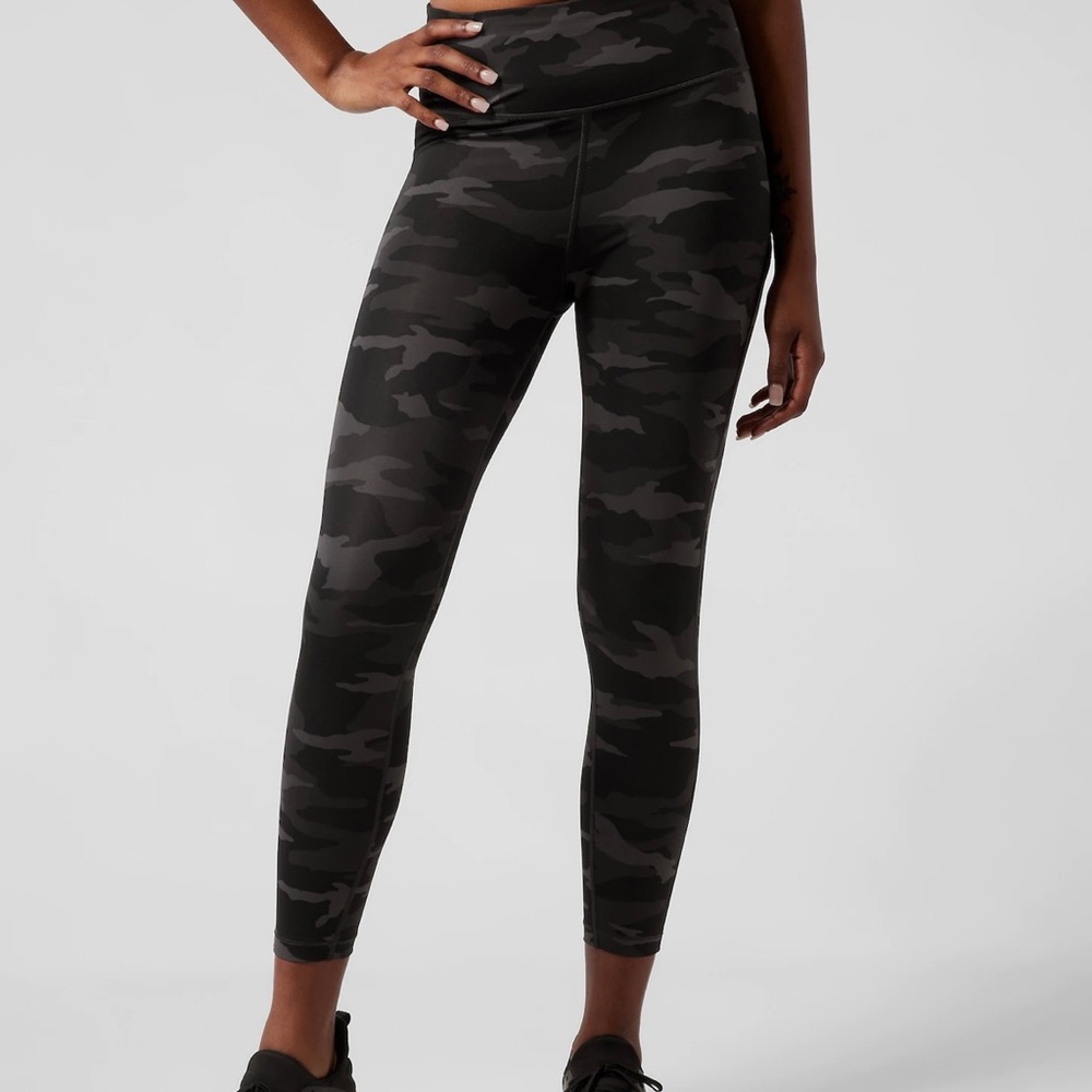 Athleta Camo 7/8 Tight